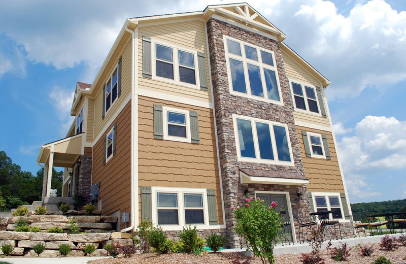 Rental exterior patio at Vacation Home in Branson.