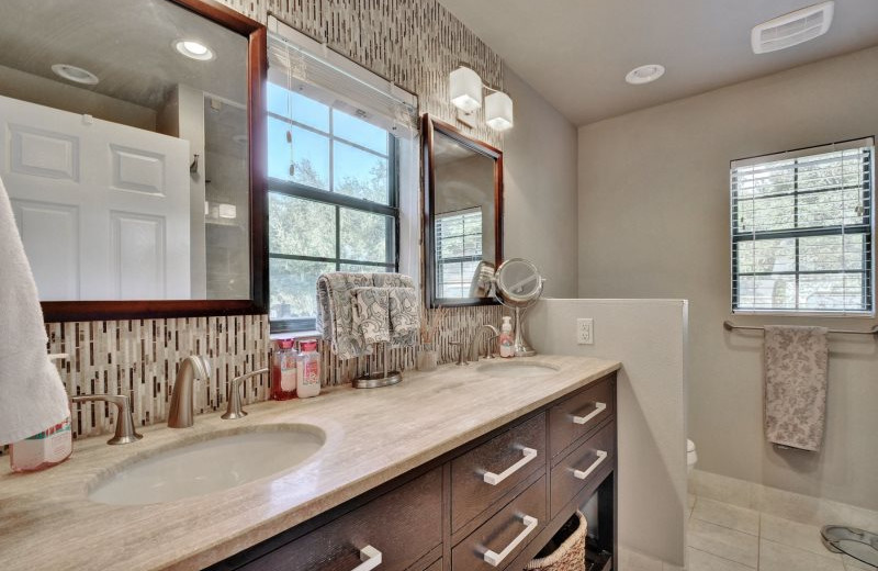 Rental bathroom at Shady Grove Vacation Home on Lake LBJ.