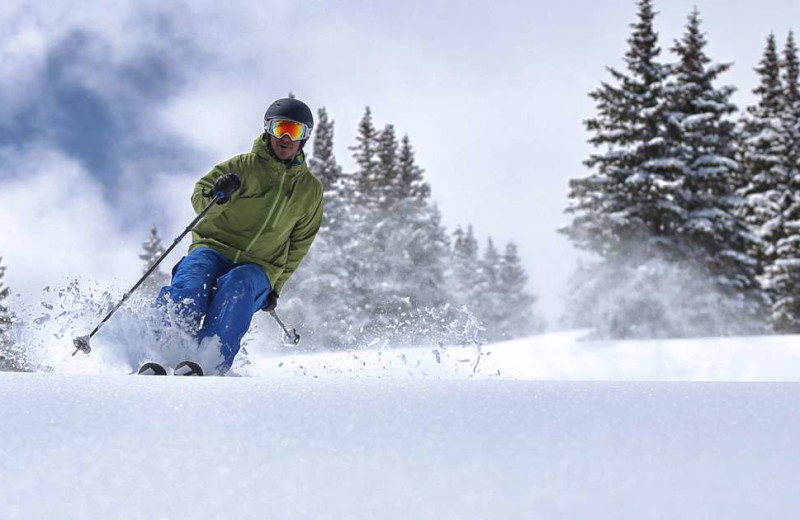 Skiing at Breckenridge Discount Lodging.