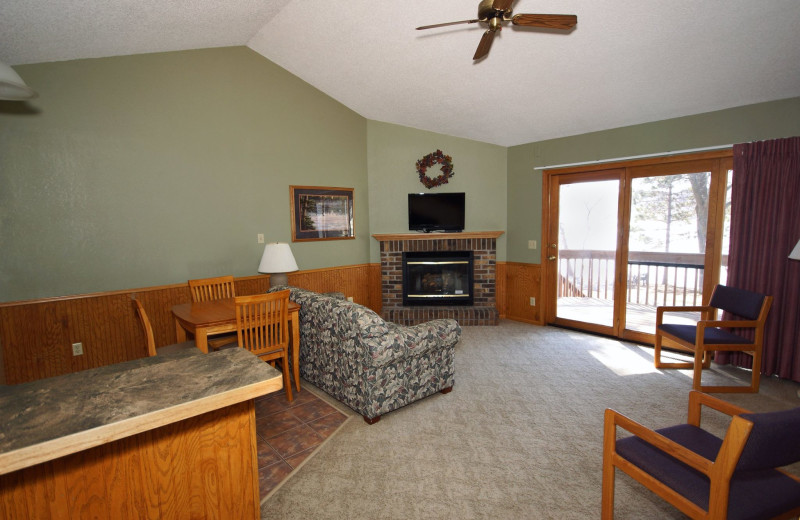 Guest living room at Kavanaugh's Sylvan Lake Resort.