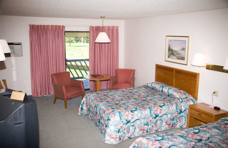Bedroom at Dogwood Hills Golf Resort