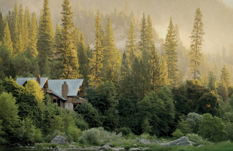 Exterior view of Scott River Lodge.