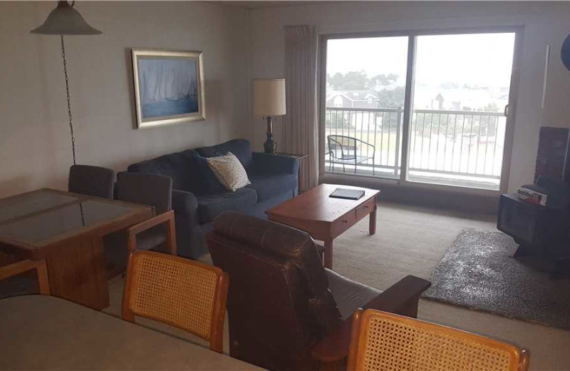 Rental living room at Gearhart by the Sea.