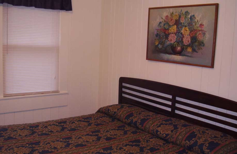 Suite bedroom at Mill House Lodge.