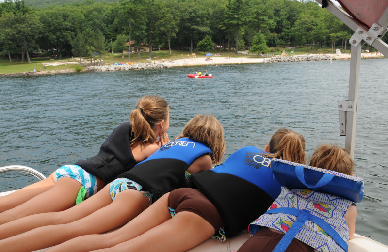 Kids at Railey Mountain Lake Vacations.