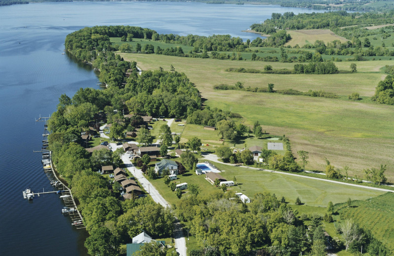 Aerial view of Southview Cottages Resort.