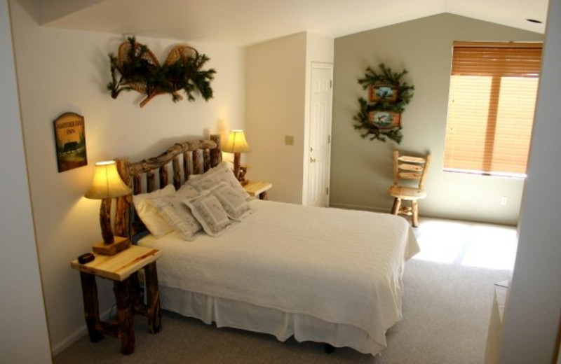 Guest bedroom at Fawn Lake Inn.