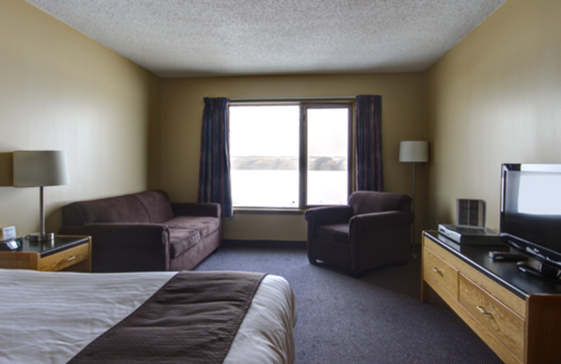 Guest room at Manitou Springs Resort & Mineral Spa.