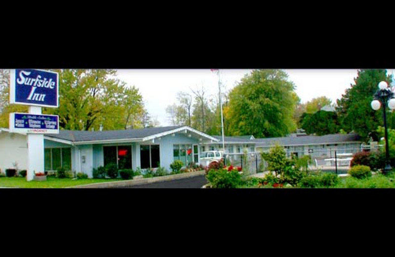 Exterior view of Surfside Inn.