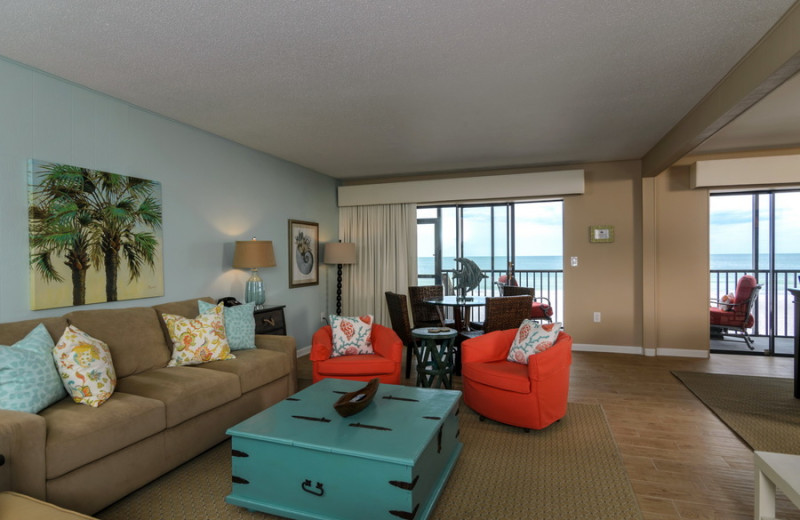 Rental living room at beachrentals.mobi. LLC.