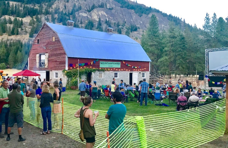 Bar at Mazama Ranch House.