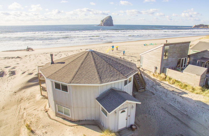 Rental exterior at Kiwanda Coastal Properties.