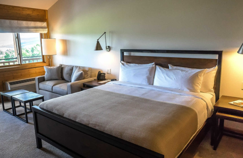 Guest room at Bristol Harbour Resort on Canandaigua Lake.