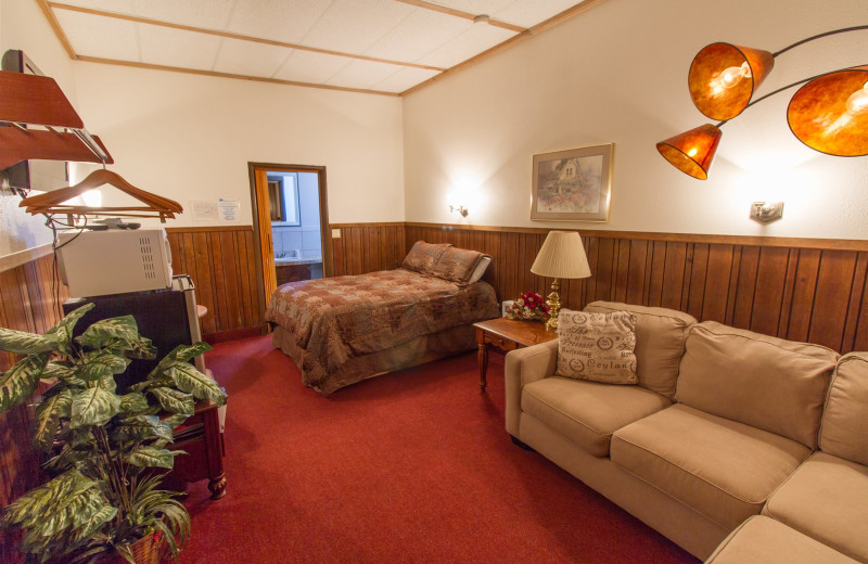 Guest room at Breakers Boutique Inn.