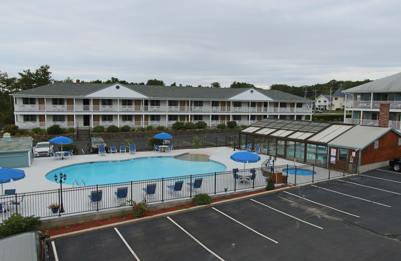 Outdoor pool at Mariner Resort.