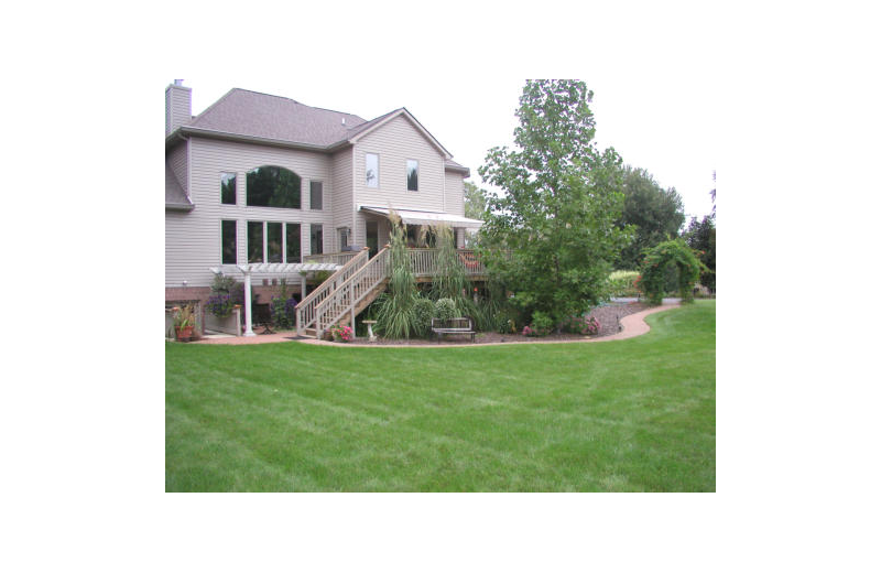 Exterior view of Canterbury Chateau Bed & Breakfast.