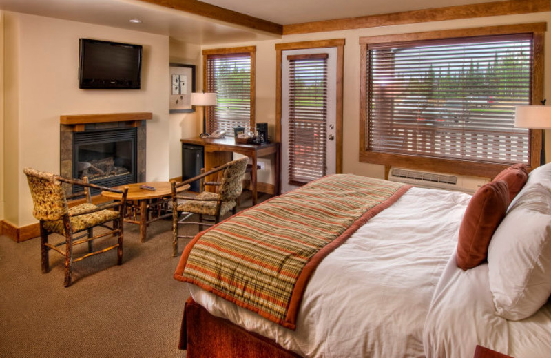 Townhouse bedroom at Elk Ridge Resort.