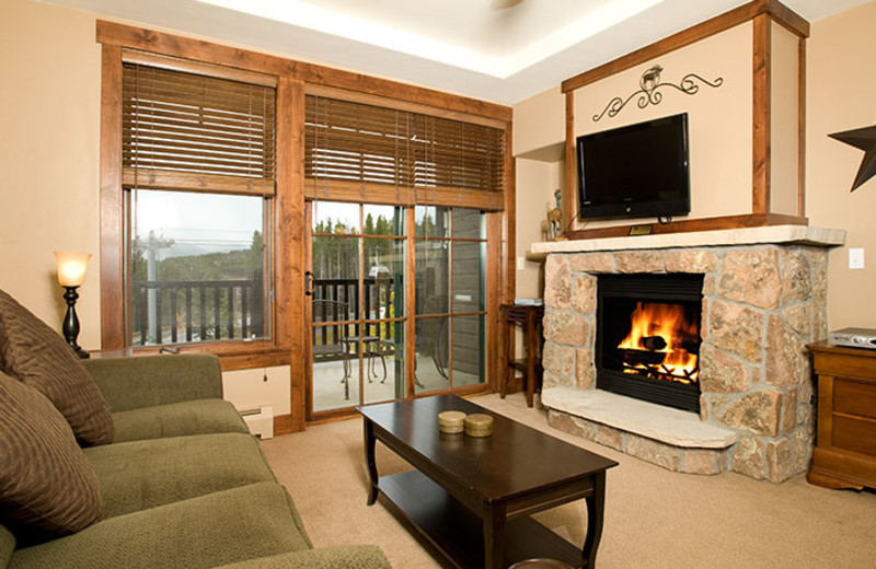 Guest living room at Crystal Peak Lodge.