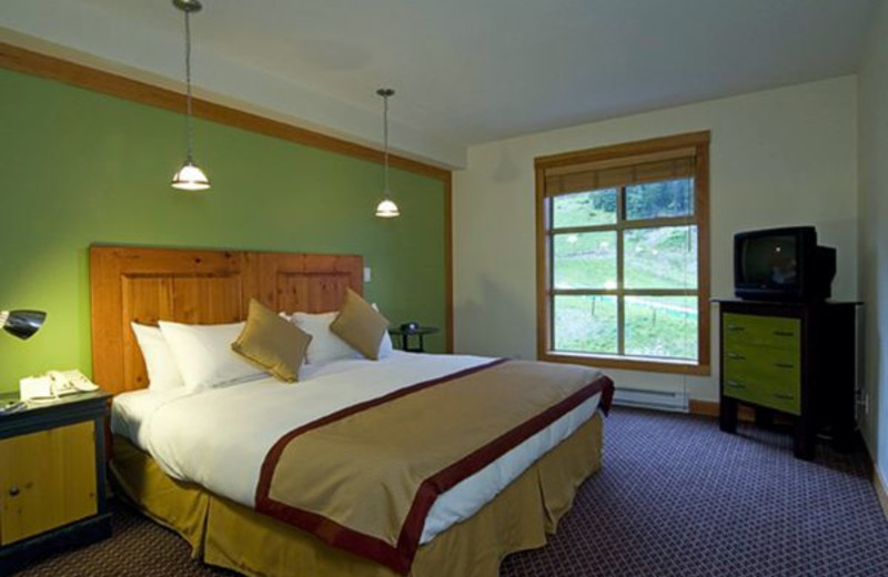 Guest bedroom at Legends Whistler.