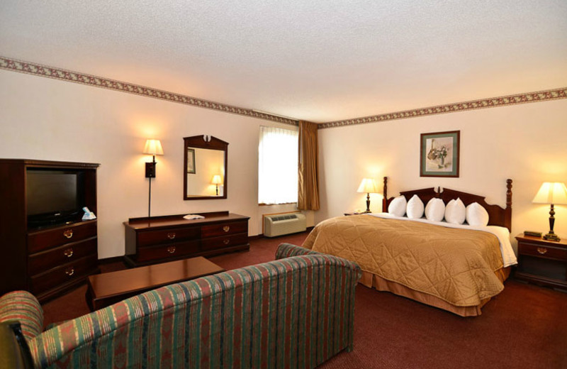 King Suite at Best Western Music Capital Inn