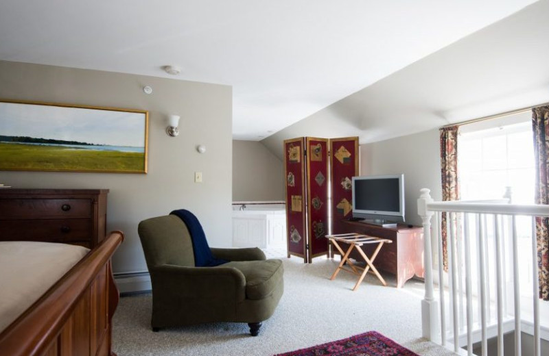 Guest room at Four Columns Inn.