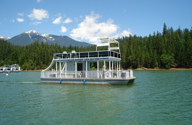 Houseboat exterior at Trinity Lake.