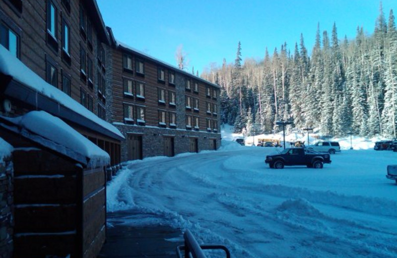 Exterior view of Grand Lodge at Brian Head.