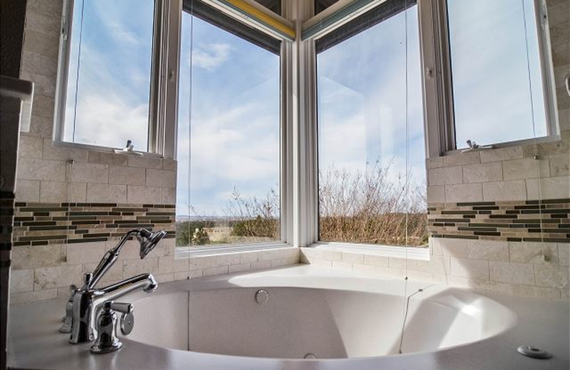 Rental bathroom at Lake Travis & Co.