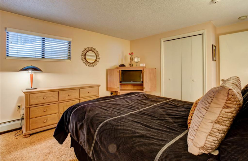 Rental bedroom at Alpine Ski Properties.