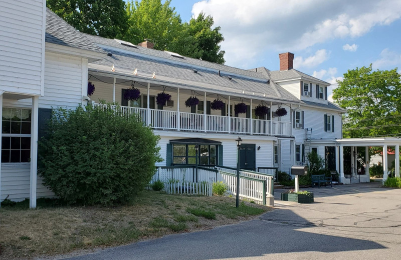 Exterior view of Windrifter Resort.