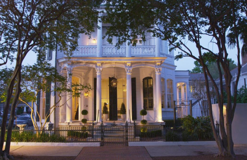 Exterior view of Melrose Mansion.