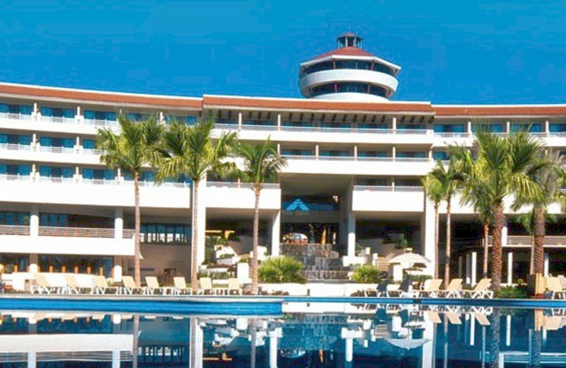 Exterior view of Hola Grand Faro Los Cabos.
