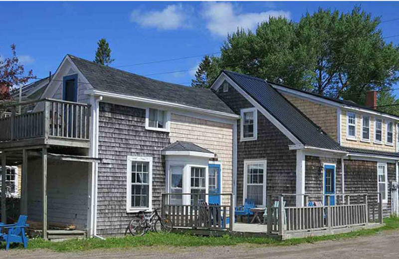 Exterior view of Seaside Beach Resort.