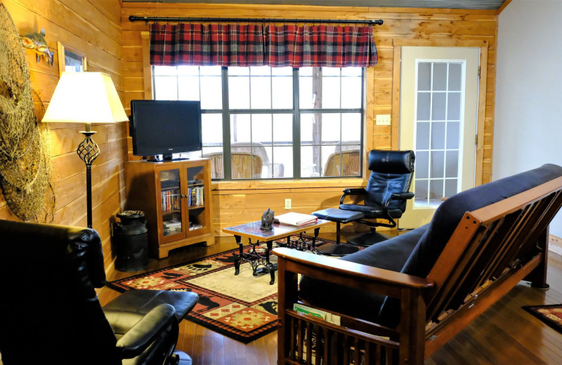 Guest living room at Riverside Retreat.