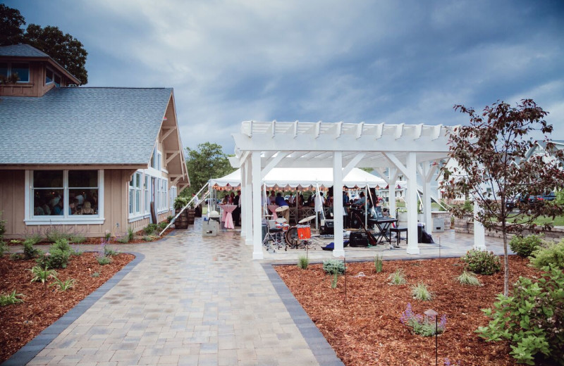 Exterior view of Quarterdeck Resort.