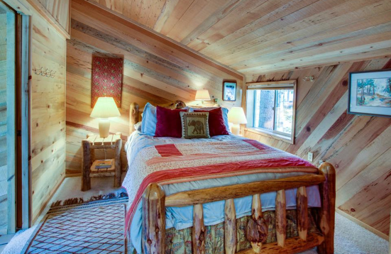 Vacation rental bedroom at Vacasa Rentals Sunriver.