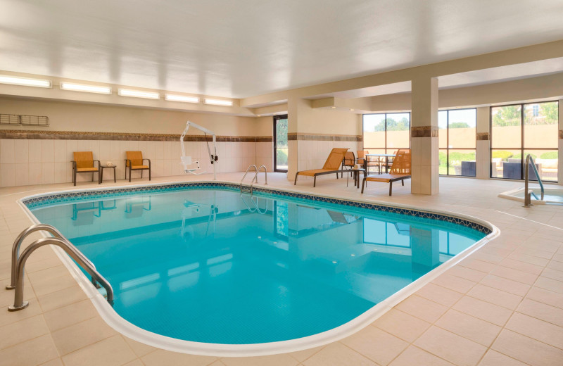 Indoor pool at Courtyard by Marriott Akron Fairlawn.