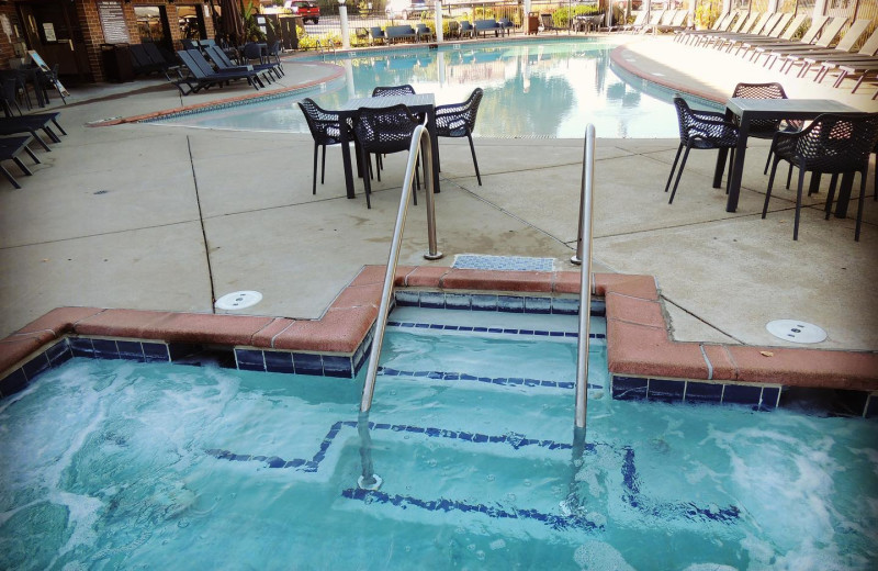 Outdoor pool at Harbor Shores on Lake Geneva.