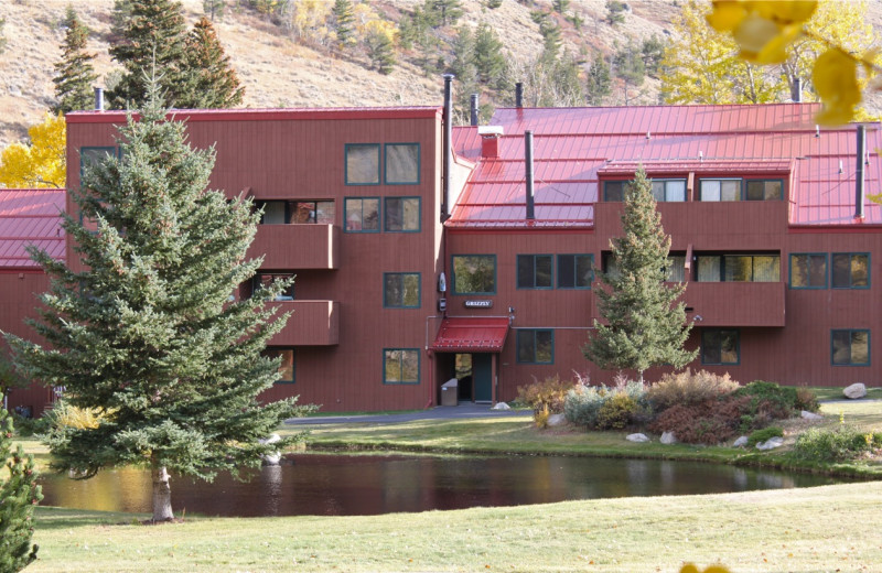 Exterior view of Rock Creek Resort.
