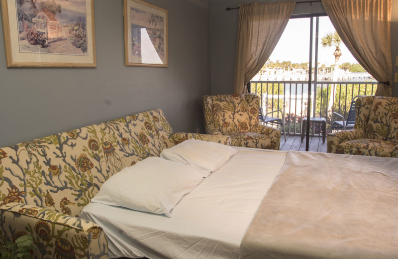 Couch pullout bed at Englewood Beach & Yacht Club.