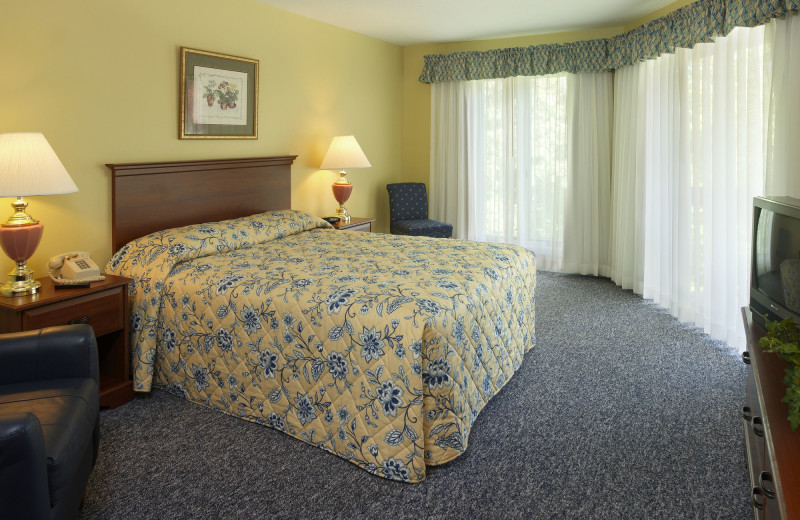 Guest bedroom at Summit Resort.