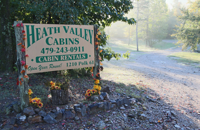 Exterior view Heath Valley Cabins.