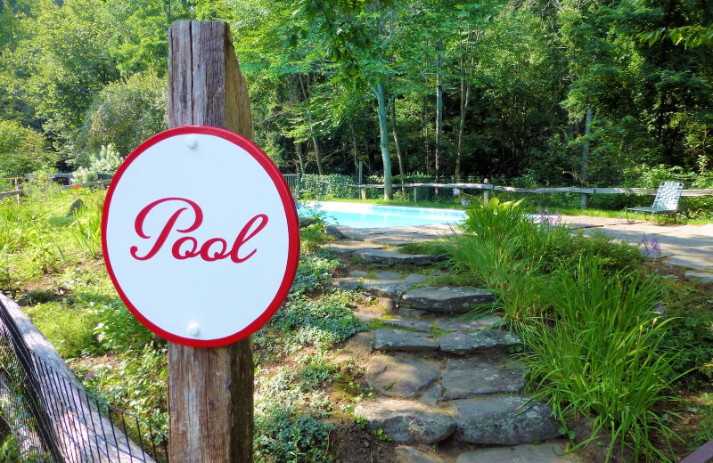Outdoor pool at Four Columns Inn.
