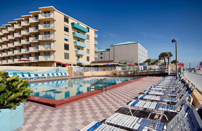 Outdoor pool at Fountain Beach Resort.