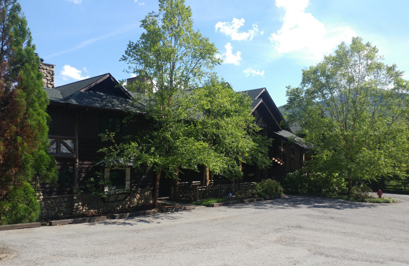 Exterior view of The Lodge at Buckberry Creek.