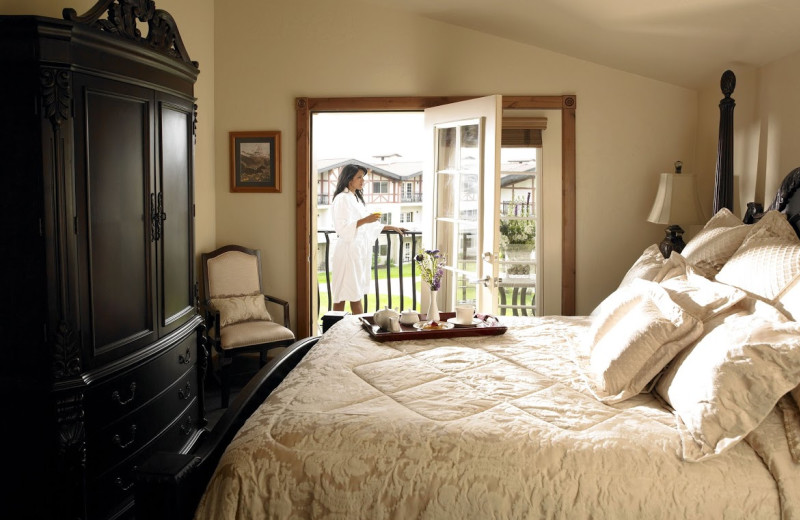 Guest room at Zermatt Resort.