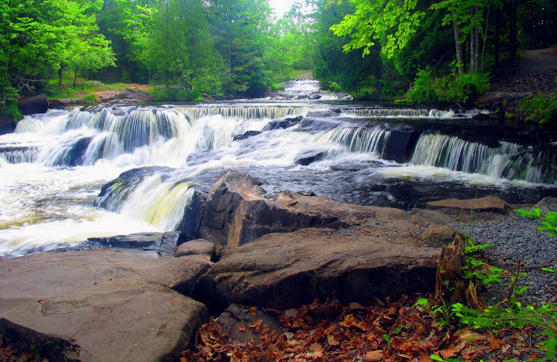 Bond Falls near Mountain View Lodges.