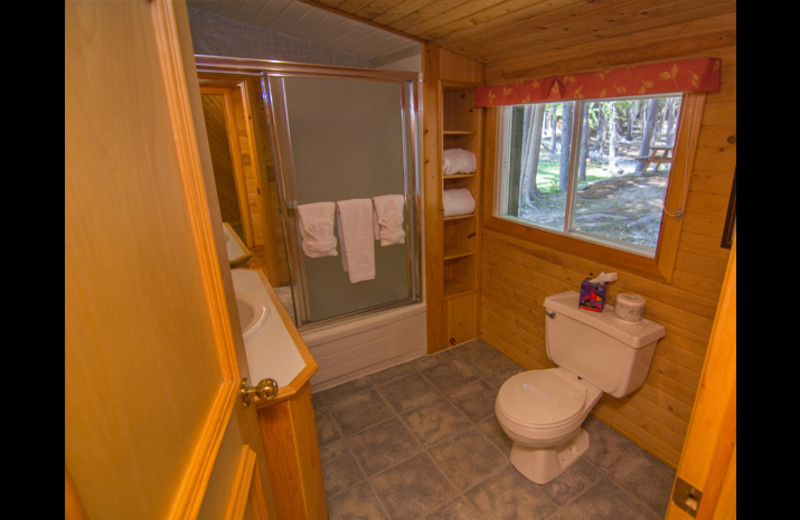 Cabin bathroom at Obabika Resort.