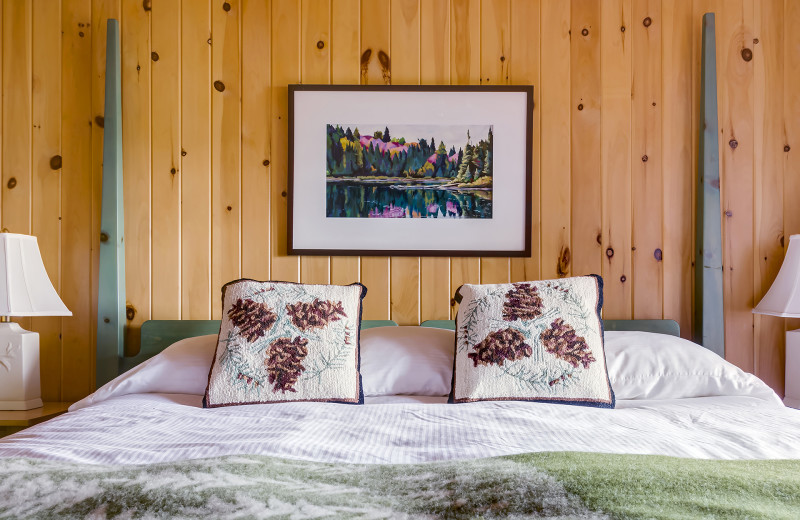 Guest bed at Killarney Lodge in Algonquin Park.