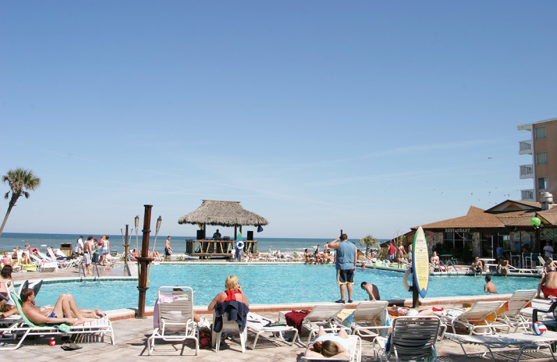 Outdoor pool at Hawaiian Inn.